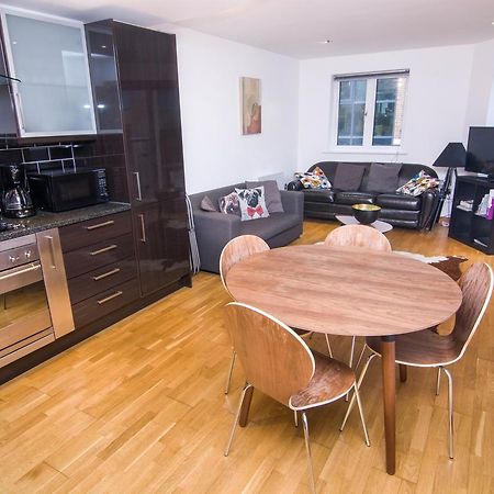 Apartment Wharf - Cuba Street Лондон Екстериор снимка