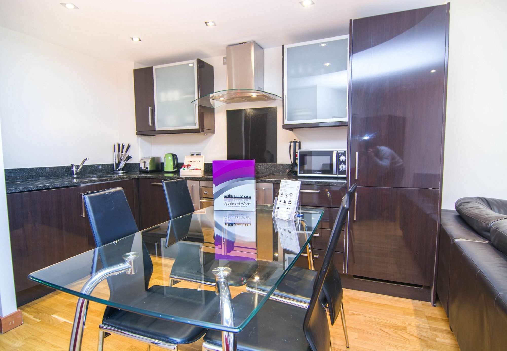 Apartment Wharf - Cuba Street Лондон Екстериор снимка