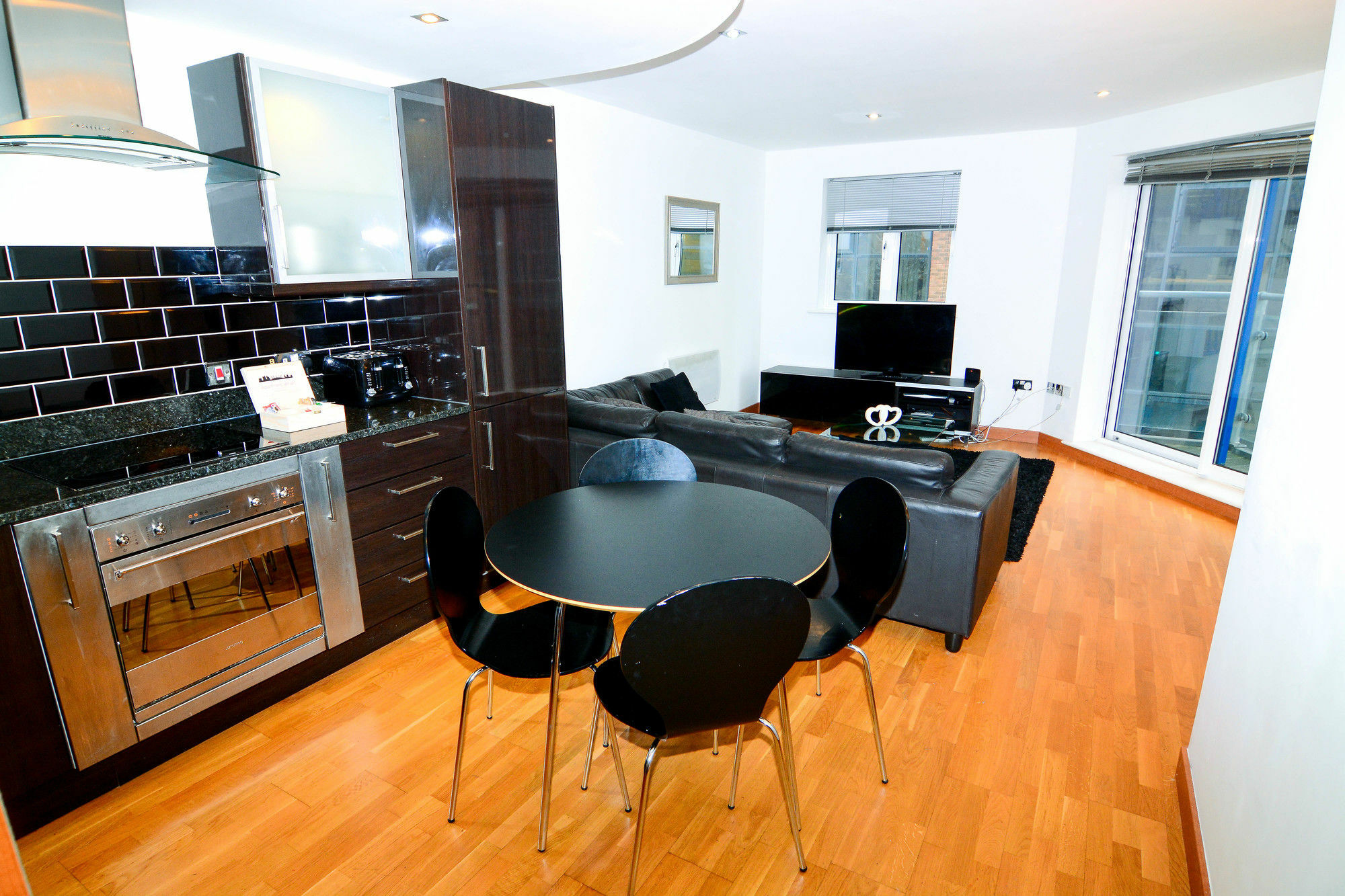 Apartment Wharf - Cuba Street Лондон Екстериор снимка